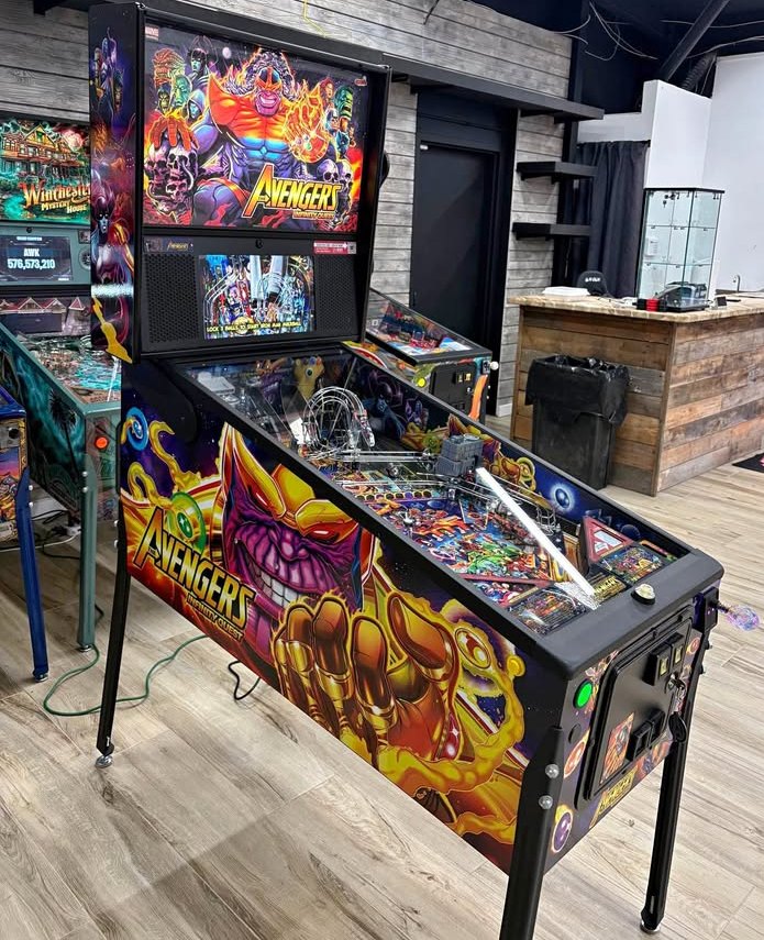 Avengers Premium Pinball Machine - Image 4