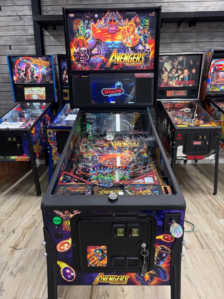 Avengers Premium Pinball Machine